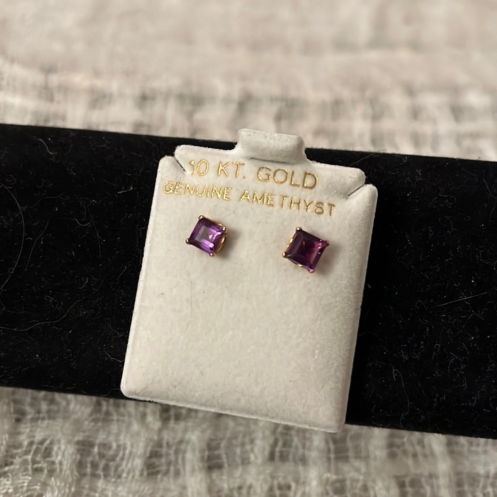 10KT Gold Genuine Amethyst Earrings